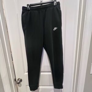 Nike Men's Black Club Fleece Joggers Excellent Condition